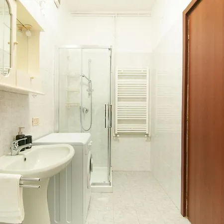 New York Style 2 Bed Апартаменти *